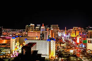 Las Vegas 飞过拉斯维加斯 VR-侠趣网